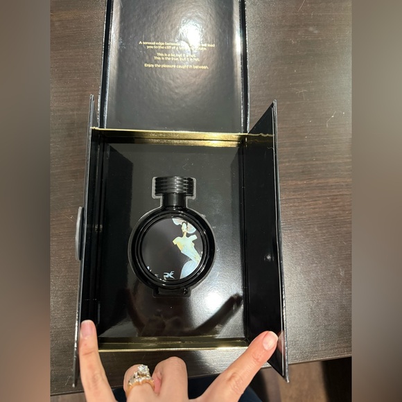 HFC Devil’s Intrigue - Picture 5 of 11